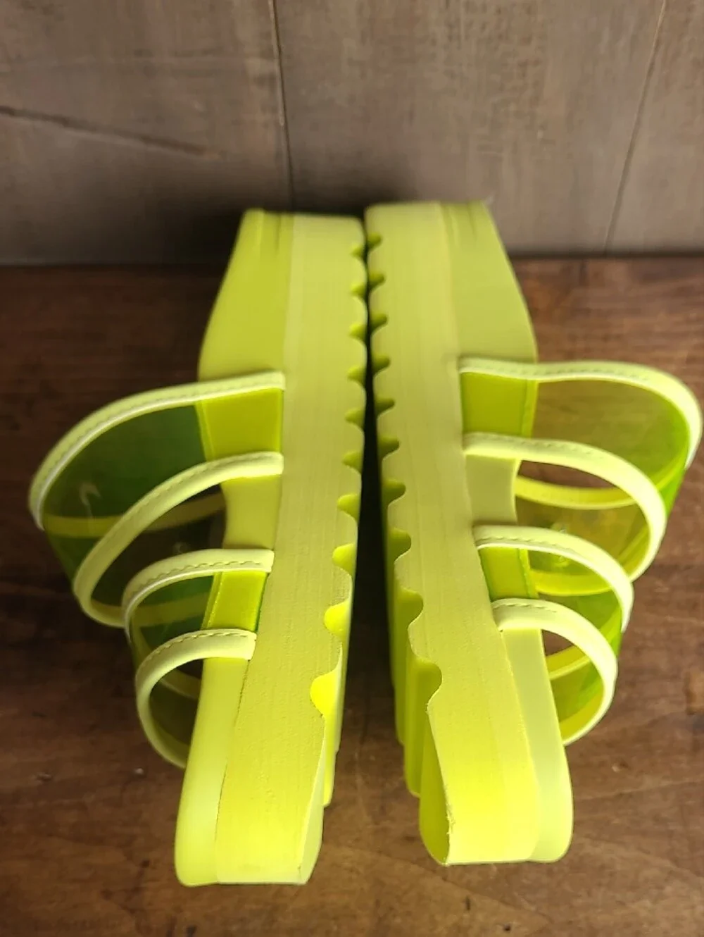 EUC Reef Vista High Energy Sandal Women's sz 10 Yellow Platform Slip On Slide